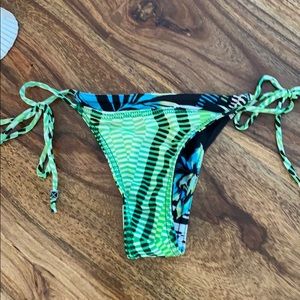 Reef Swim - Reef reversible bikini bottoms Reef Swim - Reef reversible bikini bottoms